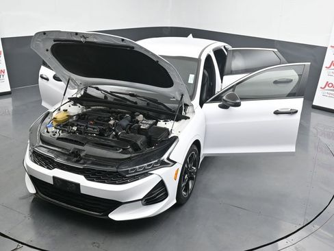 Used 2023 Kia K5 GT-Line image 40