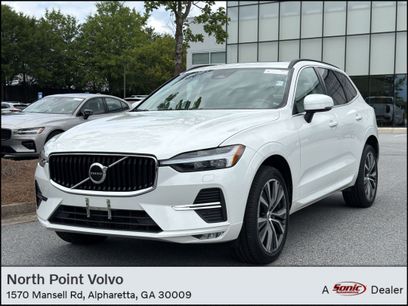 Certified 2022 Volvo XC60 B5 Momentum w/ Climate Package