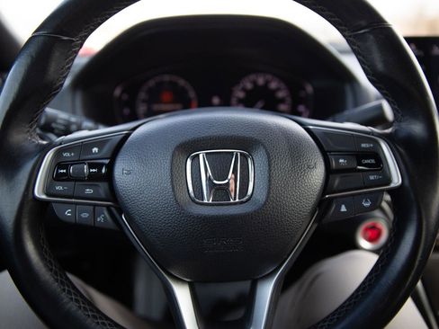 Used 2021 Honda Accord Sport image 10