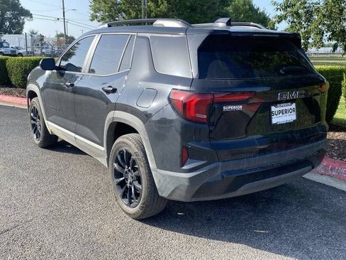 Used 2026 GMC Terrain Elevation w/ Elevation Premium Package FWD image 8