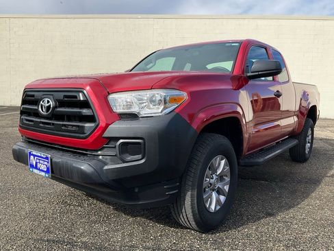 Used 2016 Toyota Tacoma SR5 image 44