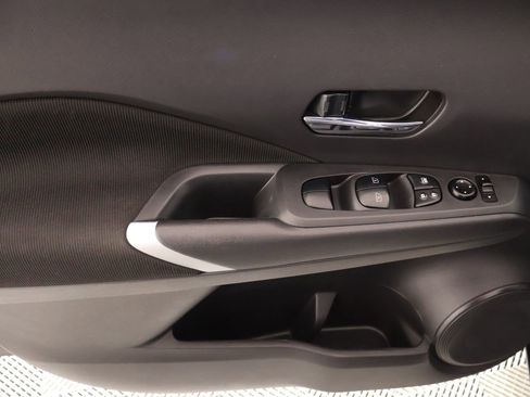 Used 2022 Nissan Kicks SV image 14