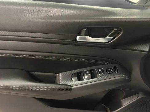 Used 2019 Nissan Altima 2.5 S FWD image 16