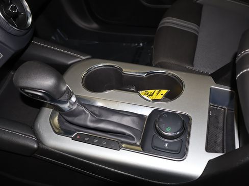 Used 2025 Chevrolet Blazer LT image 31