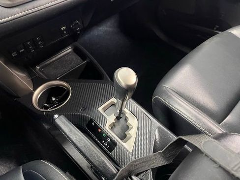 Used 2014 Toyota RAV4 Limited w/ Technology Package image 29