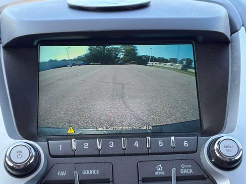 Used 2014 Chevrolet Equinox LT w/ Driver Convenience Package AWD/4WD image 12