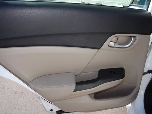 Used 2015 Honda Civic SE image 18