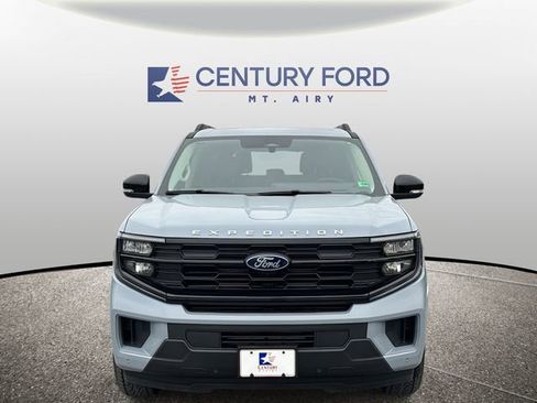 New 2025 Ford Expedition Active image 6
