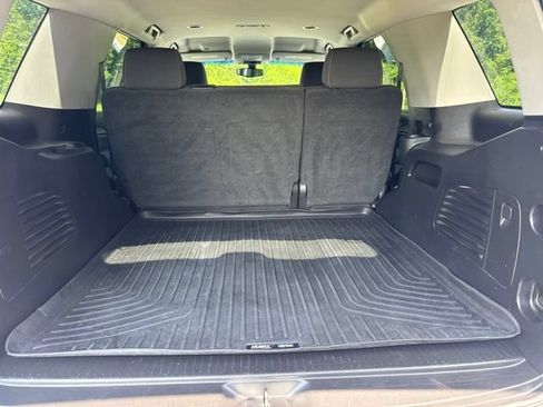 Used 2019 Chevrolet Tahoe LS AWD/4WD image 7