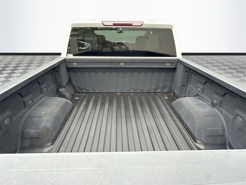 Used 2020 Chevrolet Silverado 1500 LT image 26