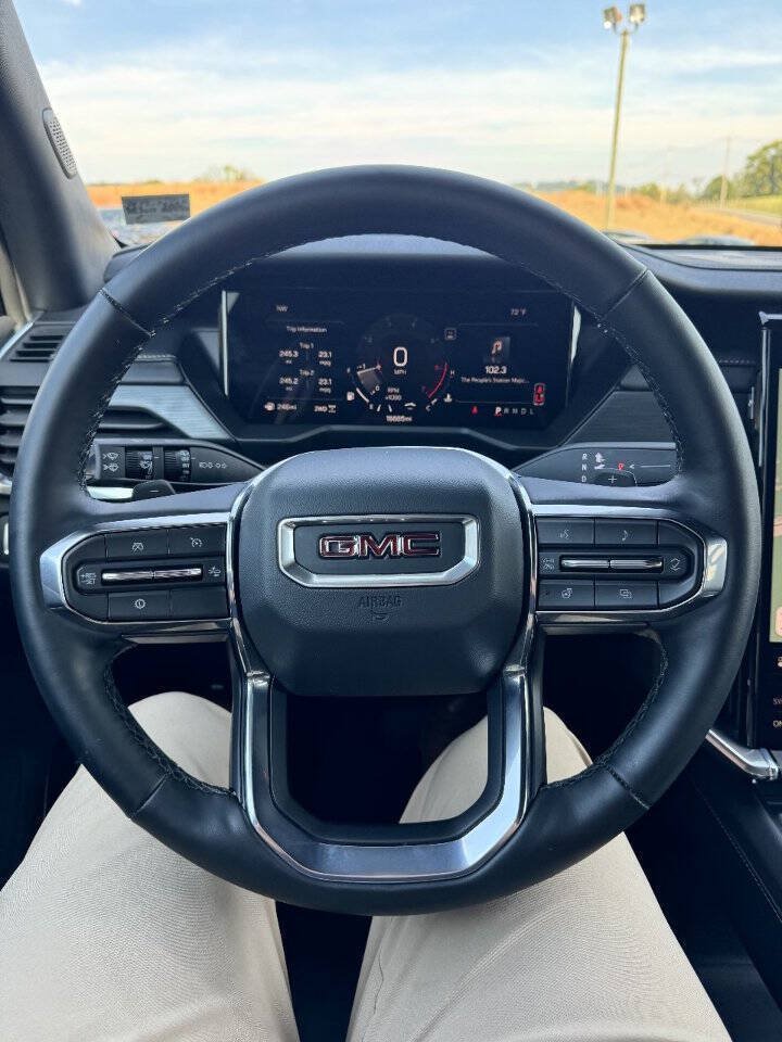 Used 2026 GMC Acadia Elevation w/ Elevation Premium Package AWD/4WD image 14