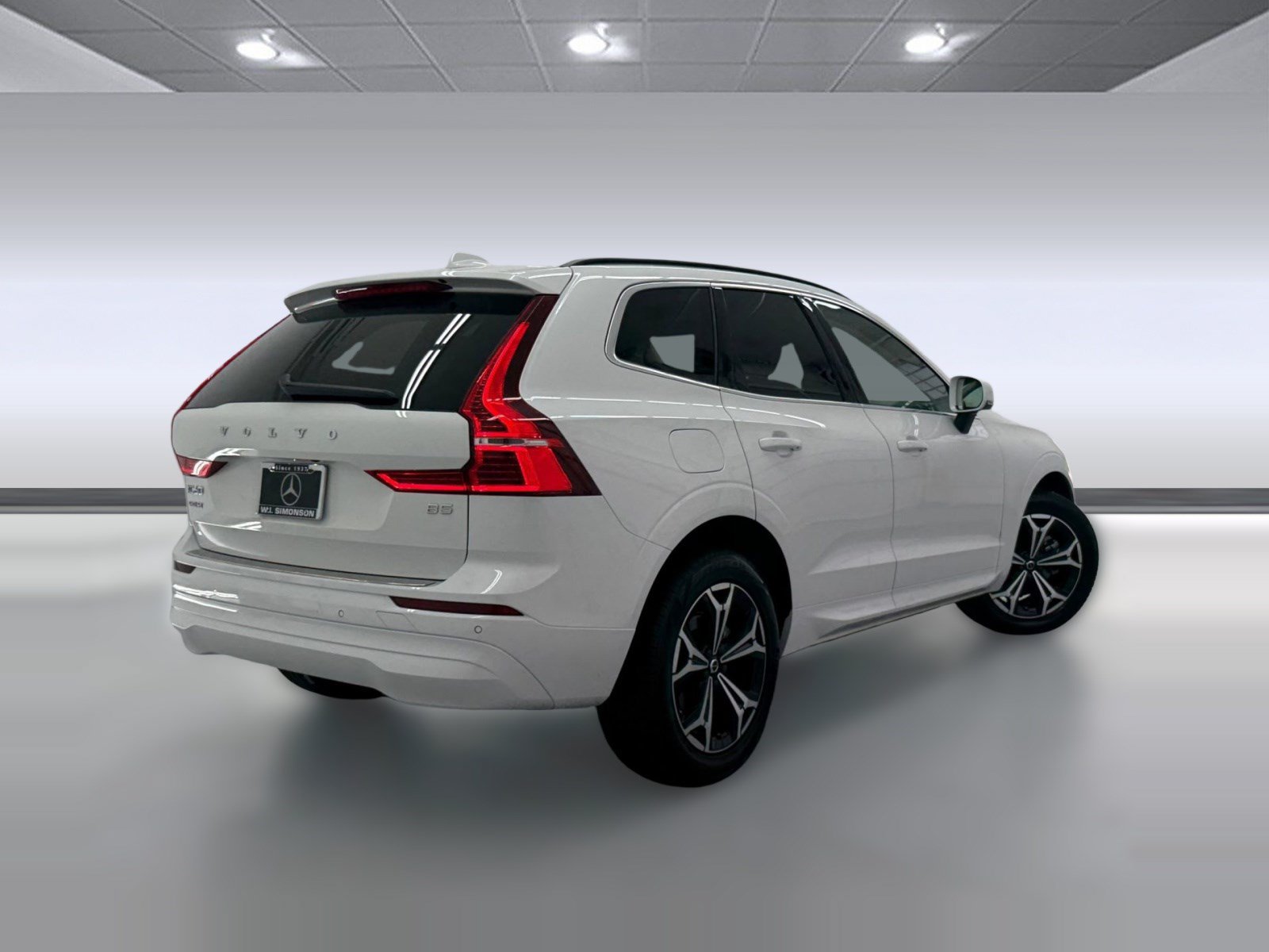 Used 2022 Volvo XC60 B5 Momentum FWD image 8