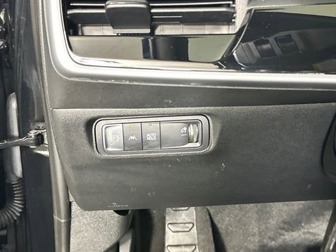 Used 2024 Honda Prologue EX image 19