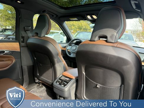 Certified 2023 Volvo XC90 B6 Plus image 27