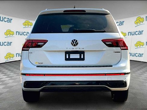 Used 2022 Volkswagen Tiguan SE R-Line image 5