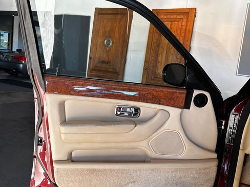 Used 1999 Bentley Arnage Green Label image 16