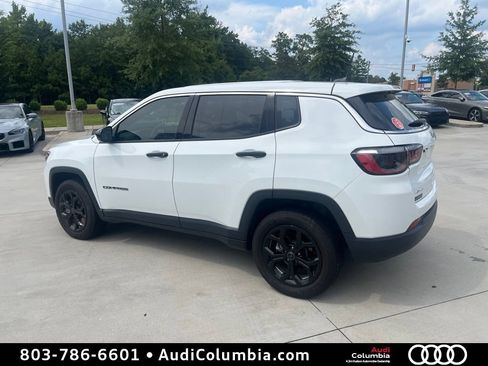 Used 2025 Jeep Compass Sport AWD/4WD image 3
