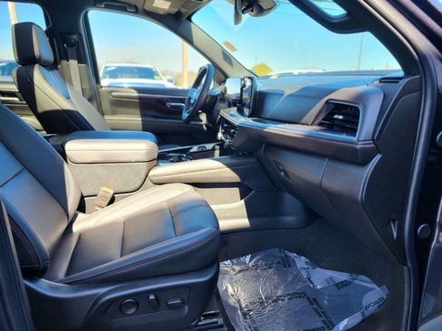 Used 2025 Chevrolet Tahoe RST w/ RST Capability Package AWD/4WD image 9