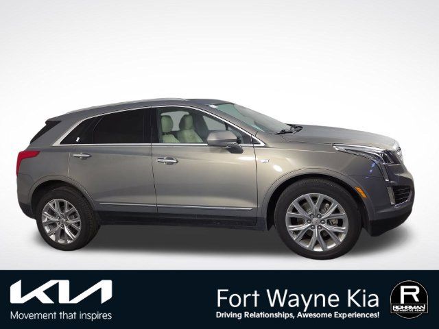 Used 2018 Cadillac XT5 Luxury w/ Driver Awareness Package FWD image 6