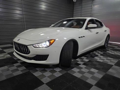 Used 2020 Maserati Ghibli S Q4 AWD/4WD image 38