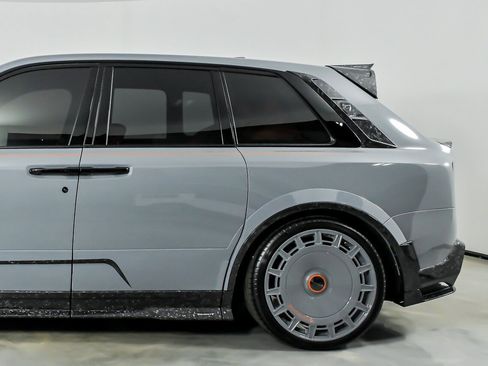 Used 2023 Rolls-Royce Cullinan AWD/4WD image 10
