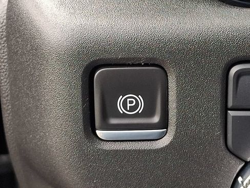 Used 2022 GMC Sierra 1500 Elevation w/ LPO, Elevation Black Package AWD/4WD image 23