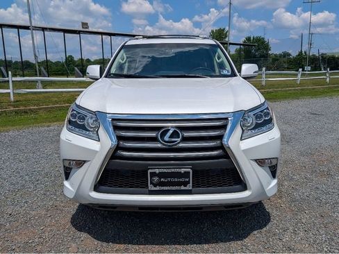 Used 2019 Lexus GX 460 Premium AWD/4WD image 2