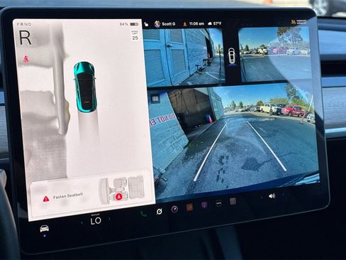 Used 2024 Tesla Model Y 2WD image 19