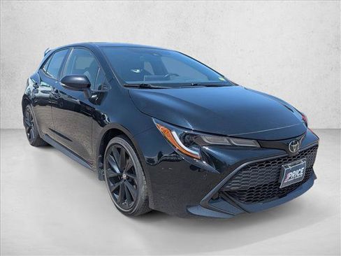 Used 2022 Toyota Corolla SE FWD image 3