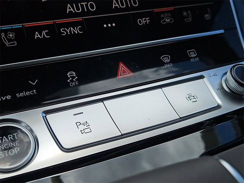 New 2025 Audi Q7 3.0T Premium Plus image 10