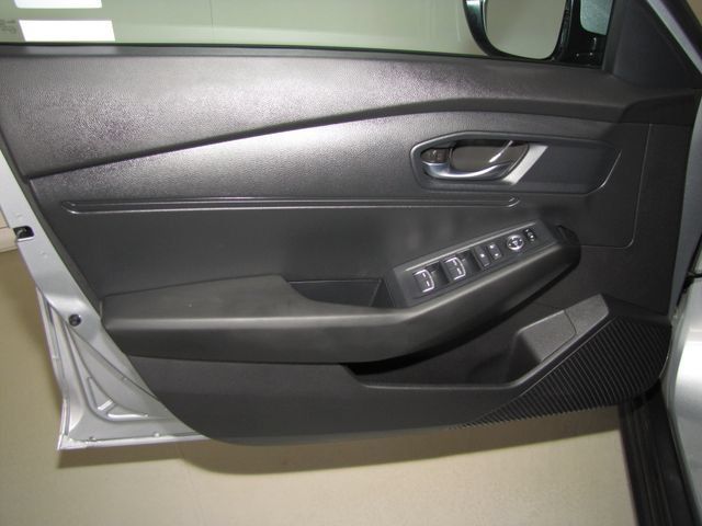 Certified 2024 Honda Accord LX image 9