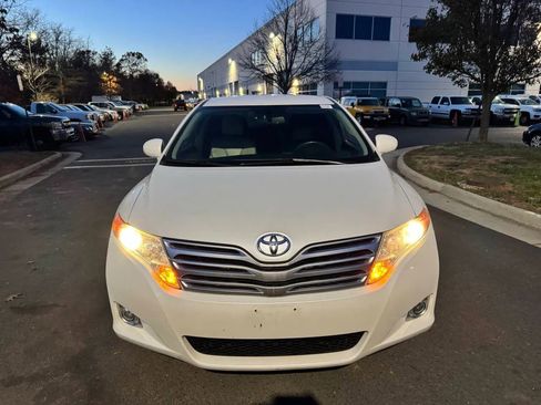 Used 2012 Toyota Venza XLE image 3