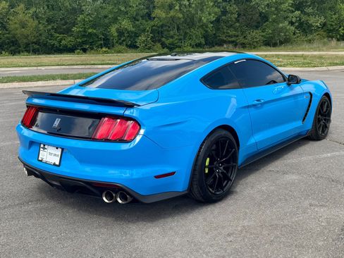 Used 2017 Ford Mustang Shelby GT350 w/ Electronics Package RWD image 3