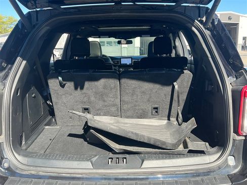 Used 2023 Ford Explorer ST image 38