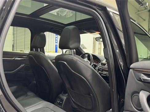 Used 2017 BMW X1 xDrive28i image 9