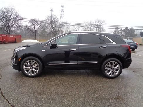 Certified 2023 Cadillac XT5 Premium Luxury w/ LPO, Floor Liner Package image 10