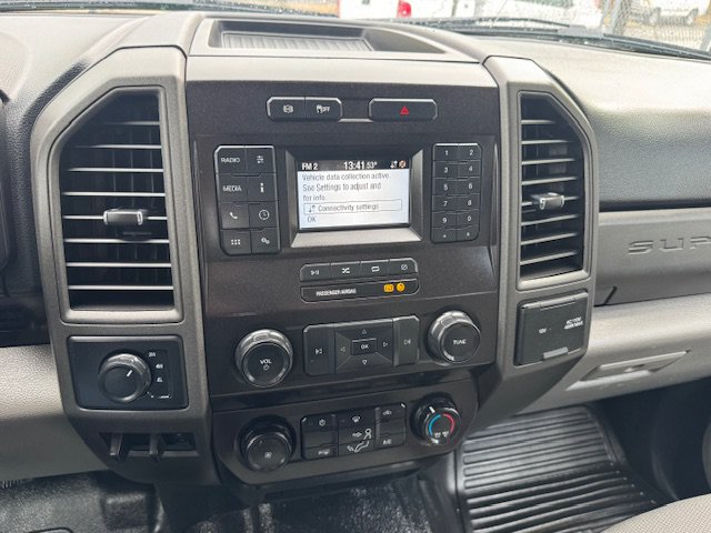 Used 2020 Ford F550 4x4 Crew Cab Super Duty w/ Power Equipment Group image 13