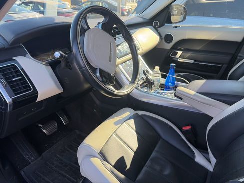 Used 2019 Land Rover Range Rover Sport Autobiography image 11