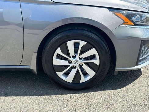 Used 2025 Nissan Altima 2.5 S FWD image 7