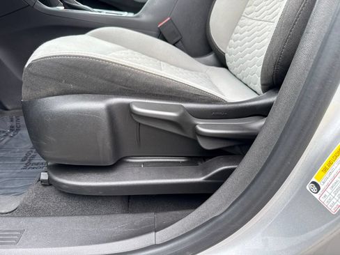 Used 2020 Chevrolet Equinox LS w/ LPO, Floor Liner Package FWD image 13