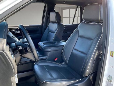 Used 2024 GMC Yukon SLT RWD image 20