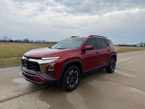 Used 2025 Chevrolet Equinox ACTIV image 10