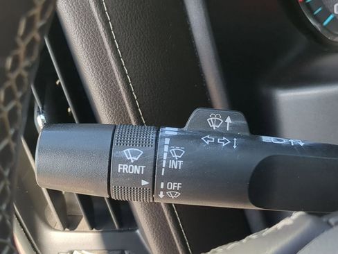 Used 2018 Chevrolet Silverado 1500 LTZ Z71 image 28