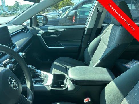 Used 2023 Toyota RAV4 XLE w/ Convenience Package FWD image 10
