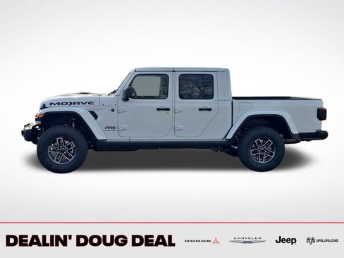 New 2026 Jeep Gladiator Mojave image 2