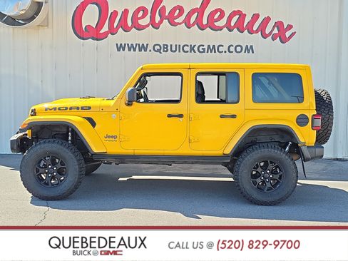 Used 2018 Jeep Wrangler Unlimited Sahara w/ Quick Order Package 24M Moab AWD/4WD image 4