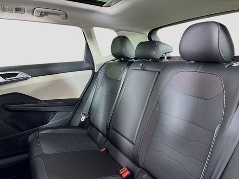 New 2026 Volkswagen Taos SE AWD/4WD image 25