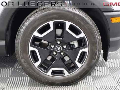 Used 2021 Ford Bronco Sport Outer Banks AWD/4WD image 3