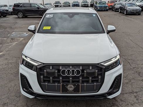 Used 2025 Audi Q7 3.0T Premium Plus AWD/4WD image 3
