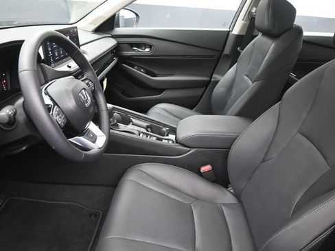 Used 2025 Honda Accord Touring image 17